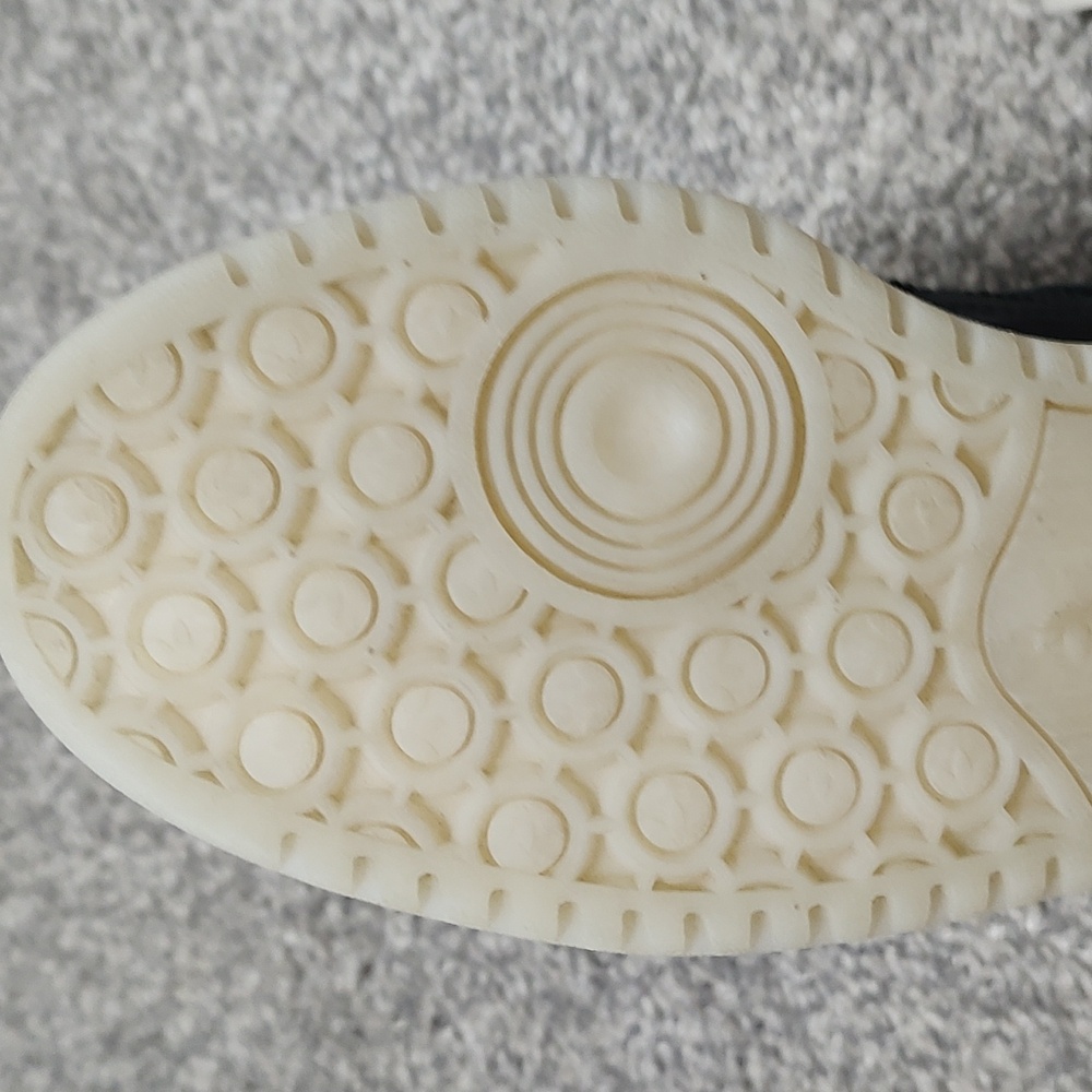 Gray and White Adidas Sneakers w Cream Laces - Picture 6 of 9